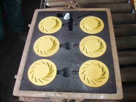 Sand mould with pump impeller patterns