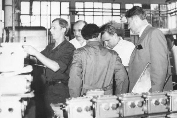 Tour of the Pobjeda production plant – archive photo